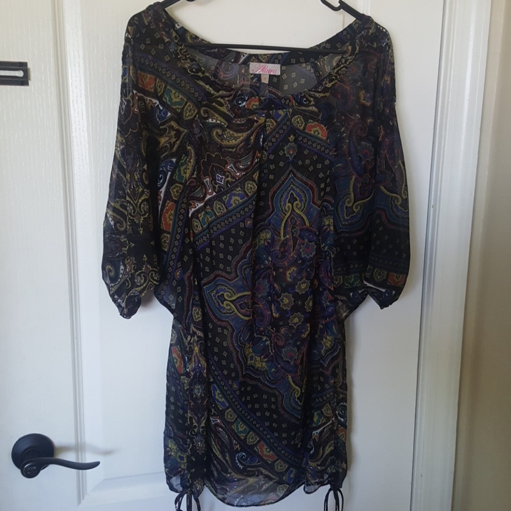 NEW...Multicolor Top